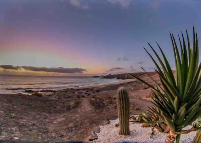 Volcano Villa Lajares